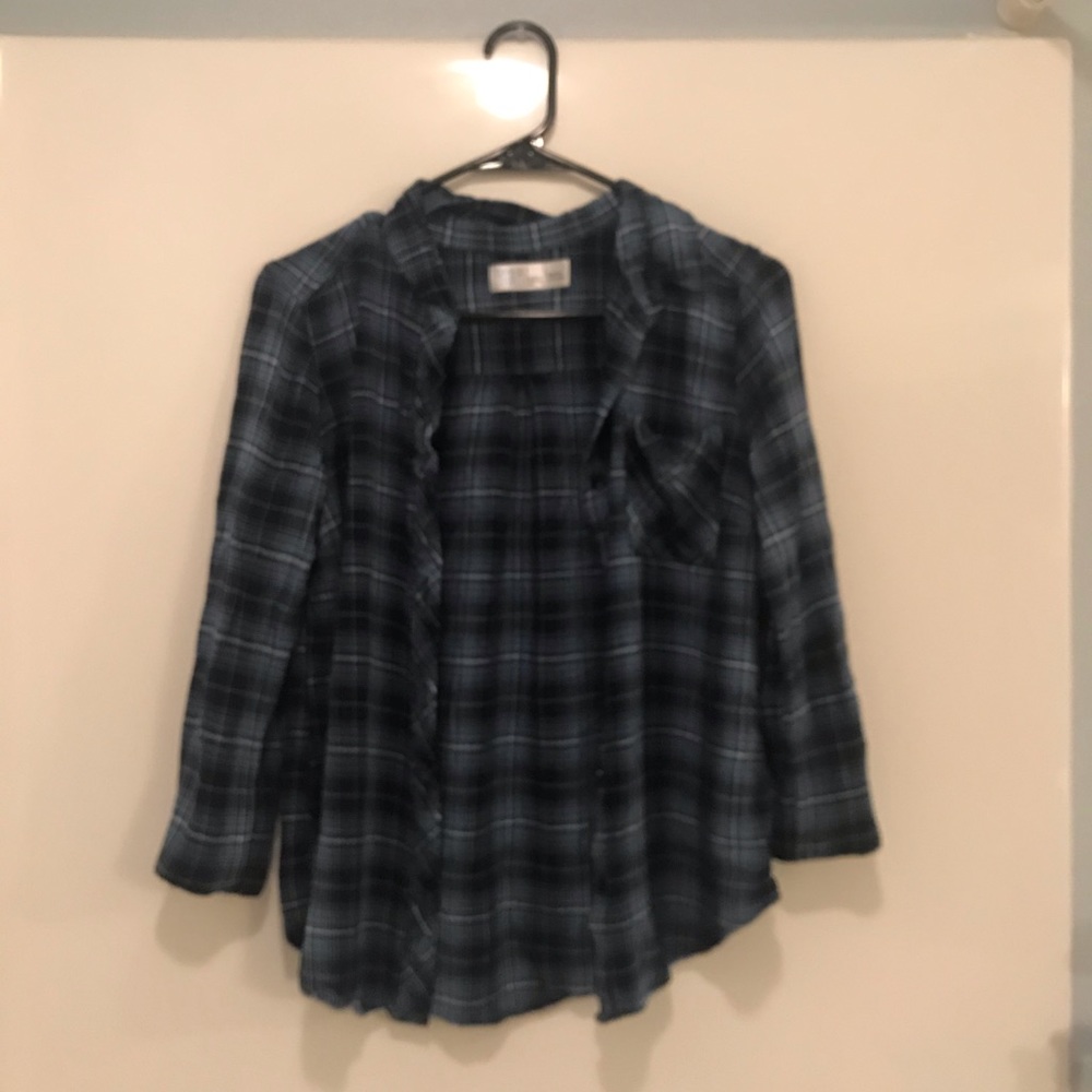 Blue plaid button down tee